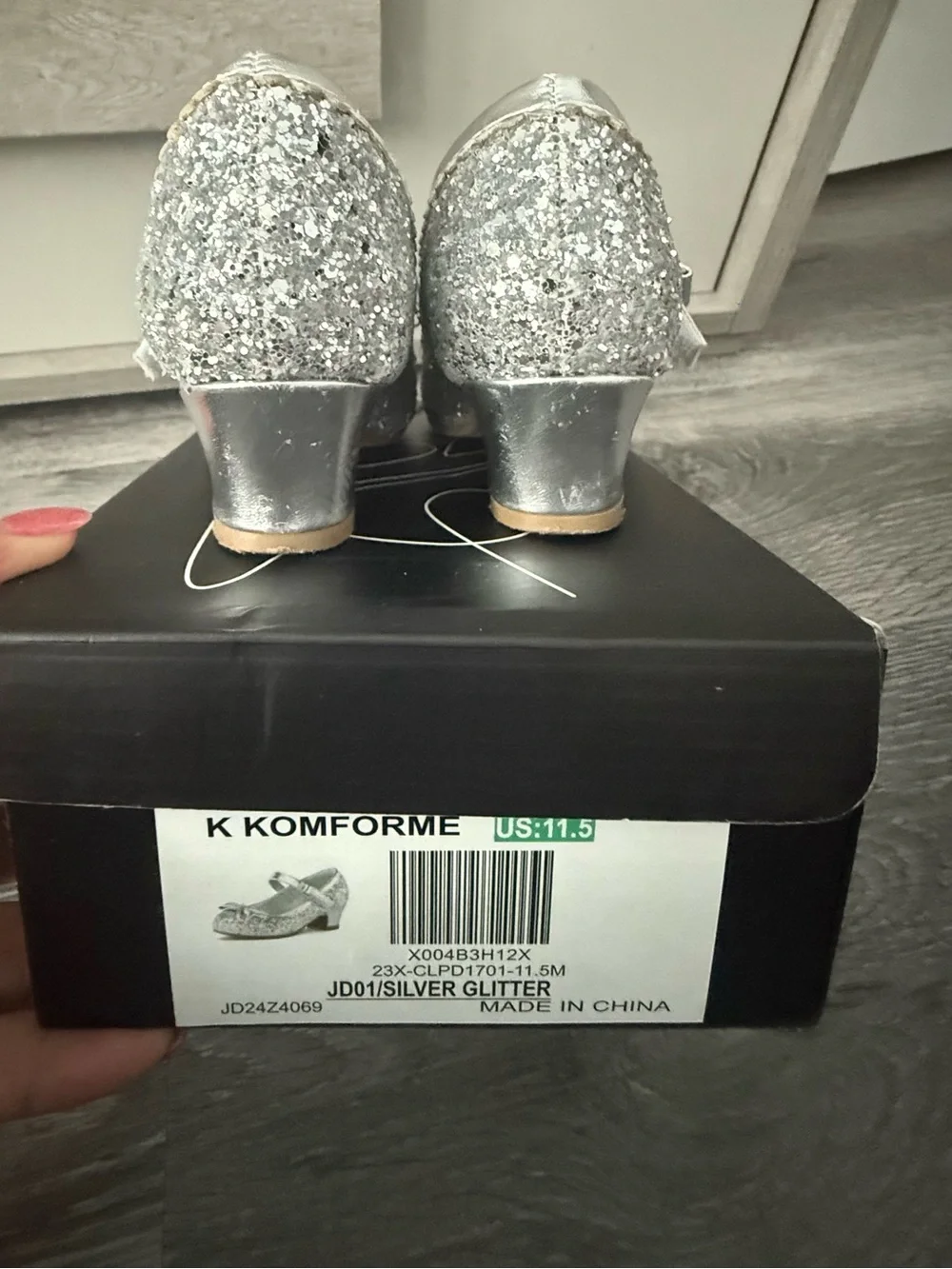 Girls Silver Sparkle Mary Jane Dress Shoes with Bow